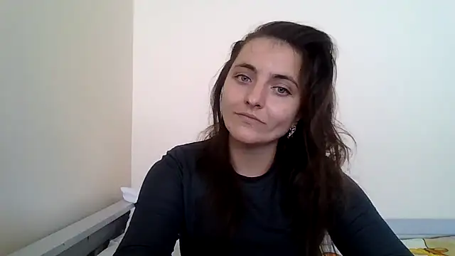 DInaraXRose online show from September 12, 2025, 11:54 am