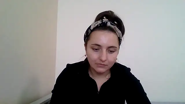 DInaraXRose online show from October 17, 2025, 11:34 am