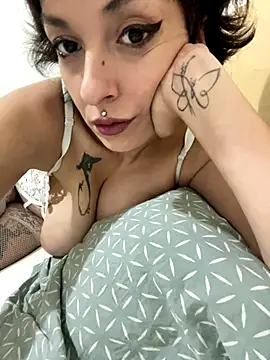 Piggiteablacktea online show from September 24, 2025, 8:04 pm