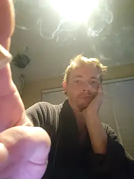 Snapshot of piercingpik chatting on October 20, 2025, 8:20 pm piercingpik online show from October 20, 2025, 8:20 pm