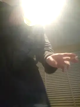 piercingpik online show from March 8, 2026, 2:04 am