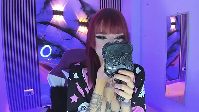 chloe jacksonn online show from June 4, 2026, 8:02 pm