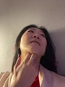 AikoYamada online show from November 8, 2025, 6:17 am