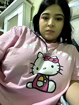 Snapshot of Vliacoooper2 chatting on December 15, 2025, 9:15 am Vliacoooper2 online show from December 15, 2025, 9:15 am