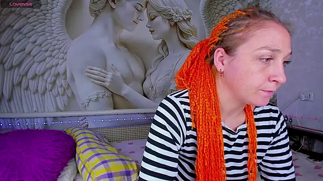 Snapshot of Gerald_and_Kristy chatting on November 13, 2025, 11:14 am Gerald and Kristy online show from November 13, 2025, 11:14 am