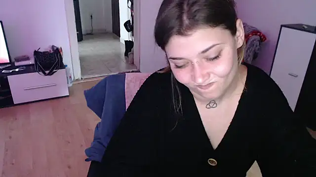 Snapshot of Aliens4twenty chatting on November 20, 2025, 9:10 am Aliens4twenty online show from November 20, 2025, 9:10 am