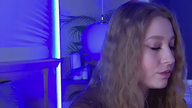 MiaEuphoria  online show from February 24, 2026, 4:02 am