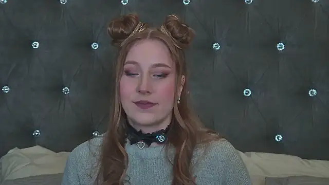 MiaEuphoria  online show from March 25, 2026, 4:01 am