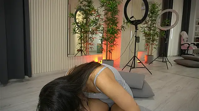 Snapshot of EmmaBlanco chatting on September 16, 2025, 5:19 am EmmaBlanco online show from September 16, 2025, 5:19 am