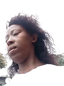 RFeltomWhitJ online show from November 10, 2025, 6:29 am