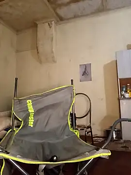 RFeltomWhitJ online show from October 21, 2025, 3:28 am