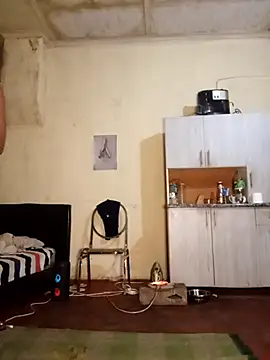 RFeltomWhitJ online show from October 23, 2025, 11:47 pm