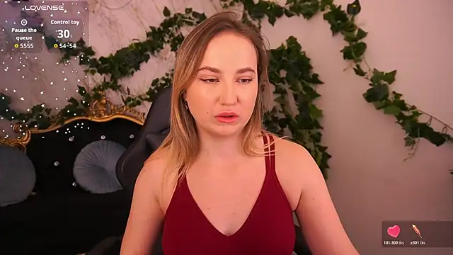 SofieBloom online show from November 13, 2025, 11:19 pm