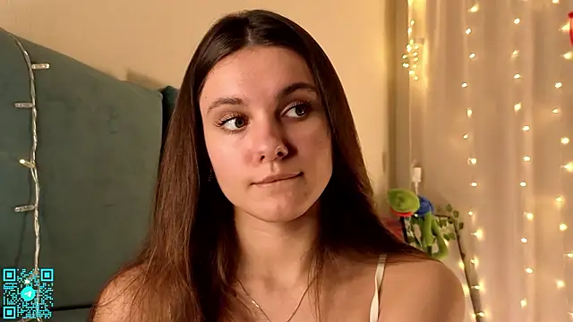 chloemilka online show from February 14, 2026, 5:24 pm