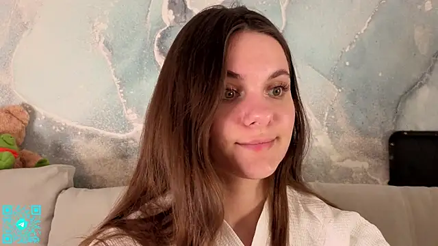 chloemilka online show from May 21, 2026, 5:21 pm