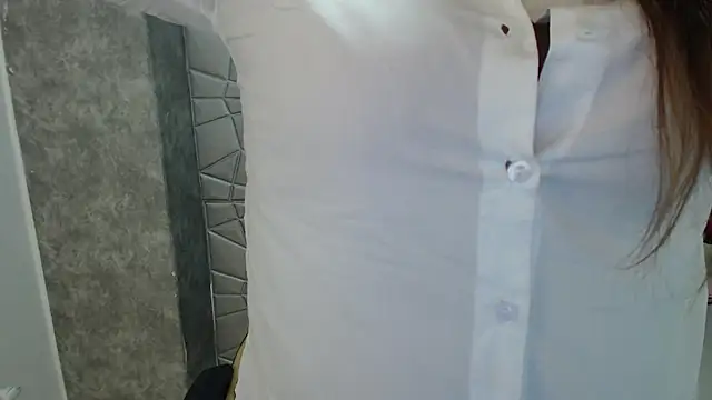 Snapshot of camixxx_m chatting on September 11, 2025, 12:38 pm camixxx m online show from September 11, 2025, 12:38 pm