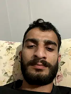 Ylcn11 online show from November 14, 2025, 10:46 pm