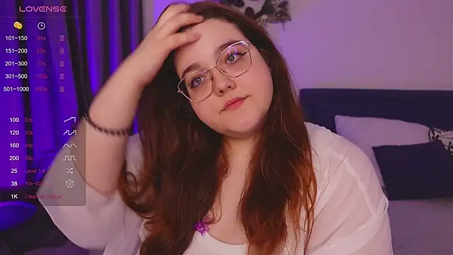 Neko Moor online show from December 17, 2025, 8:58 pm