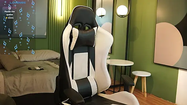 Ethan occonor online show from September 26, 2025, 1:18 pm