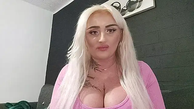 AnastasiaLips online show from December 16, 2025, 9:41 pm