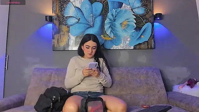 elizabeth lamer online show from April 10, 2026, 1:12 am