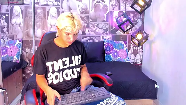 Enrrixxx  online show from September 24, 2025, 12:40 am