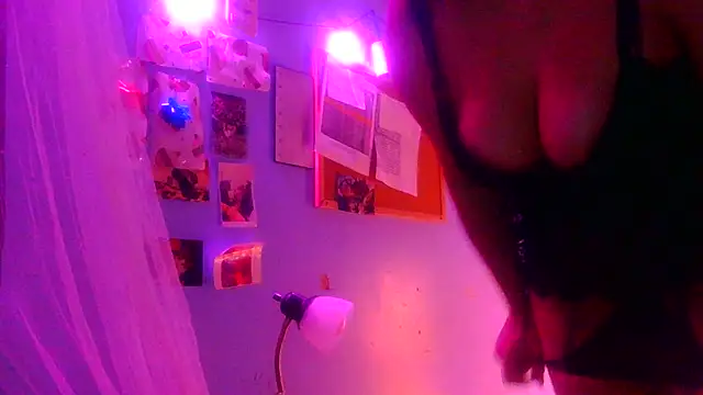 ovmilf online show from December 20, 2025, 2:31 pm