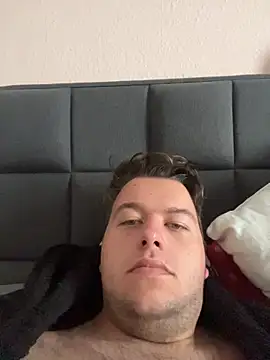 Snapshot of Lars2306 chatting on October 11, 2025, 12:17 pm Lars2306 online show from October 11, 2025, 12:17 pm