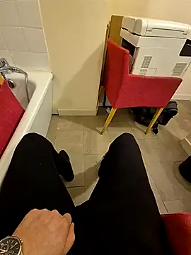 Snapshot of Beurcho69 chatting on February 11, 2026, 3:34 pm Beurcho69 online show from February 11, 2026, 3:34 pm