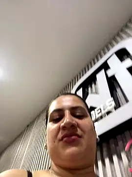 megvibes online show from December 16, 2025, 9:30 pm