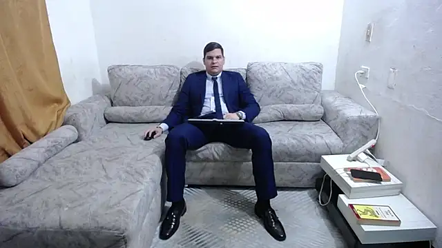 Snapshot of Victor_Maitland chatting on June 11, 2026, 3:58 am Victor Maitland online show from June 11, 2026, 3:58 am