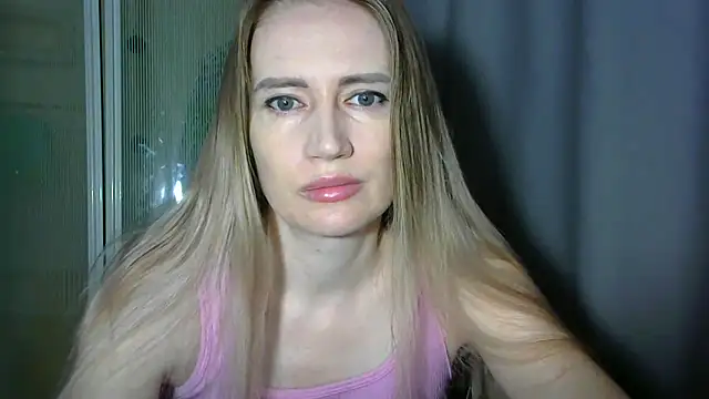 Snapshot of JessFoxxx chatting on March 27, 2026, 3:15 am JessFoxxx online show from March 27, 2026, 3:15 am