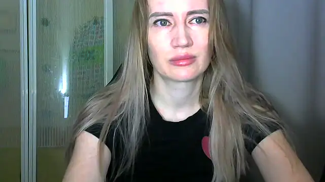 Snapshot of JessFoxxx chatting on March 29, 2026, 3:52 am JessFoxxx online show from March 29, 2026, 3:52 am