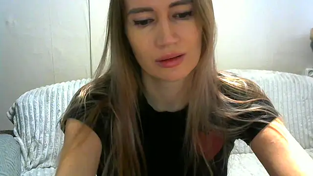 Snapshot of JessFoxxx chatting on March 18, 2026, 4:37 am JessFoxxx online show from March 18, 2026, 4:37 am