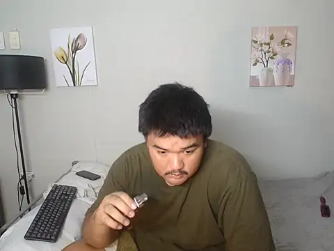Snapshot of arthur_shelby2 chatting on April 23, 2026, 1:13 pm arthur shelby2 online show from April 23, 2026, 1:13 pm