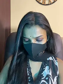 Snapshot of its_ur_flora chatting on February 15, 2026, 9:03 pm its ur flora online show from February 15, 2026, 9:03 pm