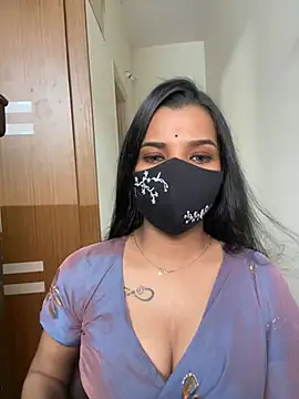 Snapshot of its_ur_flora chatting on April 16, 2026, 11:44 am its ur flora online show from April 16, 2026, 11:44 am