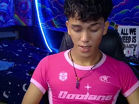 kenbigcockxx online show from July 15, 2026, 1:29 pm