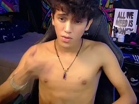 kenbigcockxx online show from June 23, 2026, 3:37 am