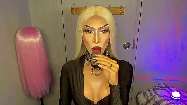 Snapshot of anitacruise chatting on March 2, 2026, 8:32 am anitacruise online show from March 2, 2026, 8:32 am