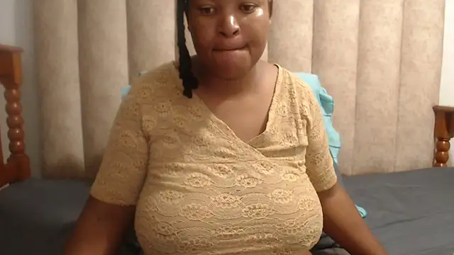 Snapshot of Sexybusty01 chatting on March 6, 2026, 8:09 am Sexybusty01 online show from March 6, 2026, 8:09 am