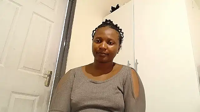 Goddessberry online show from April 15, 2026, 7:36 am