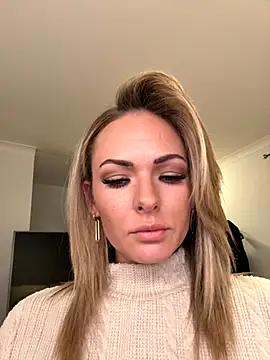 Snapshot of Kayla_Modelle96 chatting on October 7, 2025, 11:55 am Kayla Modelle96 online show from October 7, 2025, 11:55 am