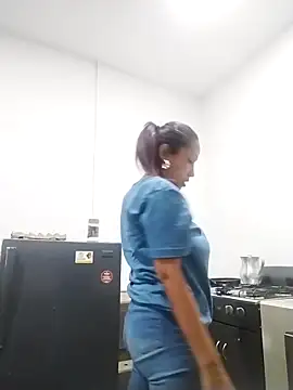 valeriasweet  online show from February 24, 2026, 11:49 pm