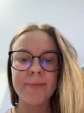  CherryBloom  online show from February 19, 2026, 10:12 am