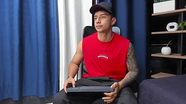 jaze bradley online show from December 5, 2025, 11:20 am