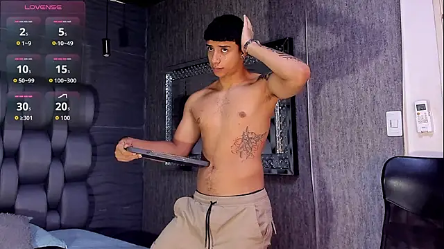 jaze bradley online show from October 20, 2025, 11:22 am