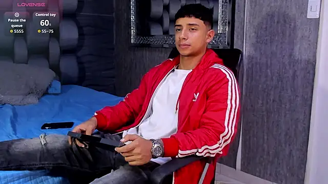 jaze bradley online show from September 30, 2025, 11:27 am