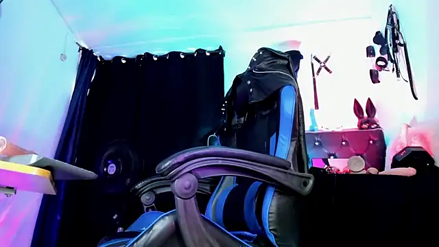 mia carter88 online show from December 22, 2025, 1:22 pm