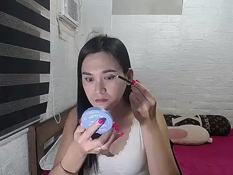 Angel22389 online show from November 13, 2025, 10:19 am